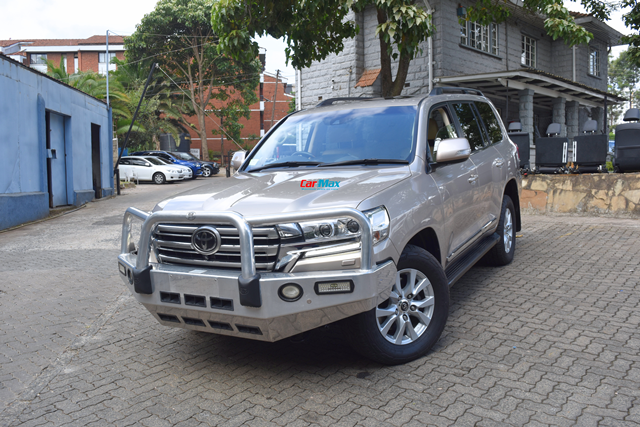 2017 Toyota Landcruiser Sahara V8 - Nairobi